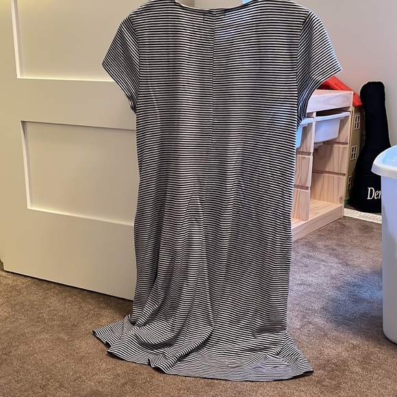 Tshirt dress- Gap- small - Picture 2 of 4